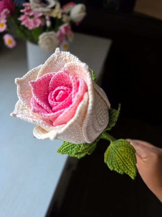 Rosa Imperial Tejida